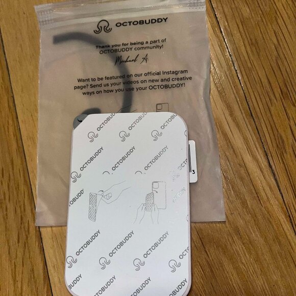 OctoBuddy - Silicone Suction Phone Case Adhesive Mount - Hands-Free, Strong Grip - Picture 2 of 2